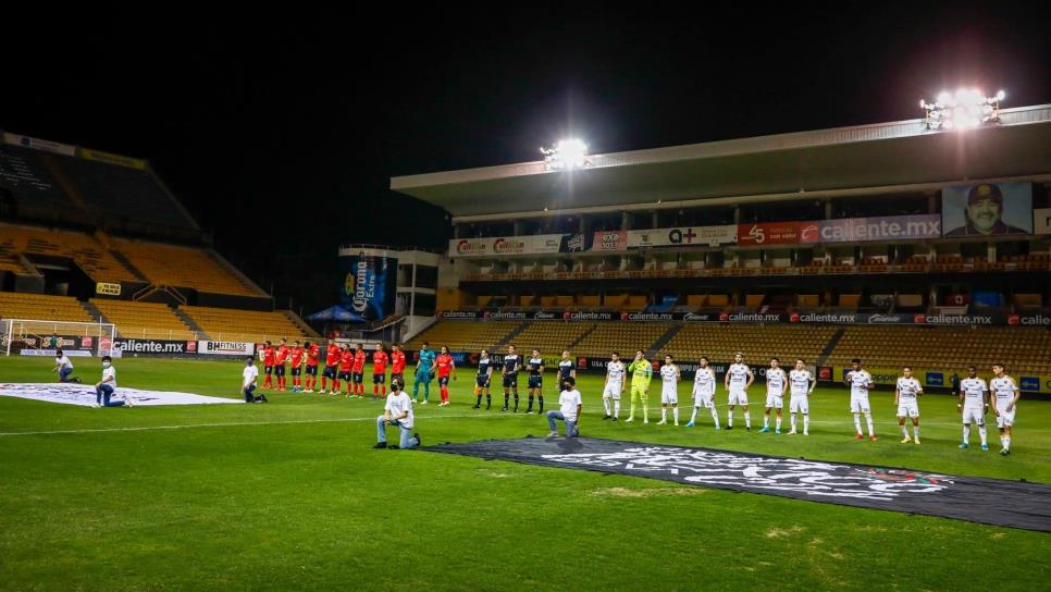 Gallos Blancos de Querétaro podrían jugar el estadio de Dorados