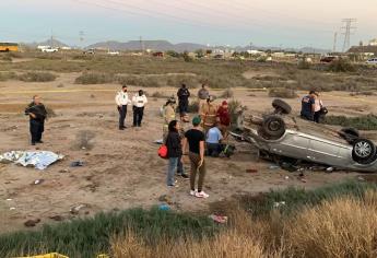 Una mujer de la Marina muerta y 4 lesionados en accidente en la carretera Mochis-Topo