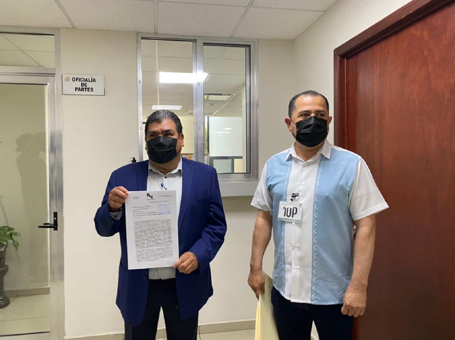 Presentan segunda solicitud de Juicio Político contra Estrada Ferreiro ante el Congreso