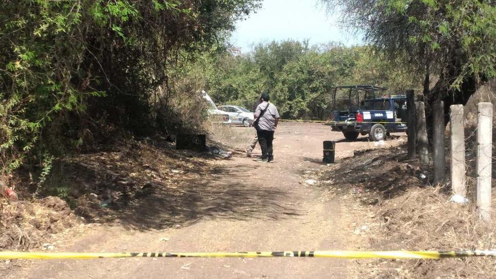 Encuentran cadáver semidesnudo y torturado en brecha de El Ranchito, Culiacán