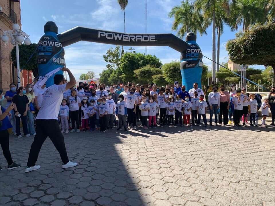 Ayuntamiento de El Fuerte realiza con éxito su primera Carrera Azul