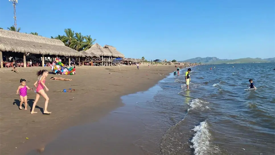 Vendedores ambulantes sin permiso no podrán instalarse en las playas de Ahome