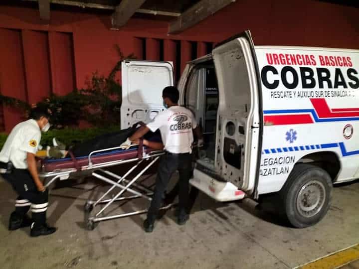 Joven queda inconsiente tras sufrir golpiza a la salida de antro de la Zona Dorada, en Mazatlán