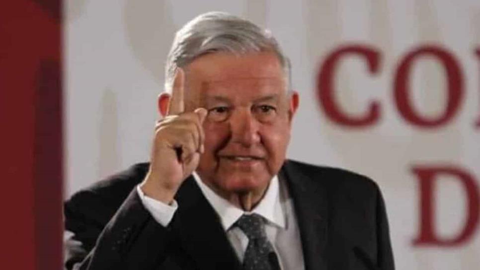 AMLO llega a Sinaloa en medio de juicios políticos contra alcaldes de Morena