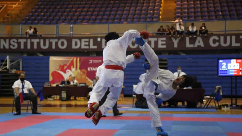 Califican 11 sinaloenses más en Kumite; dominan Kata por Equipos