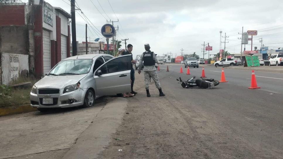 Arrollan a motociclista en la carretera Culiacán-Eldorado: queda grave