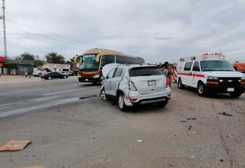 Accidente en Las Brisas, Guasave, deja a por lo menos dos personas lesionadas