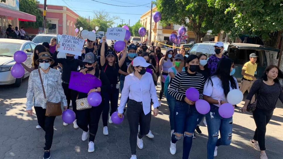 Marchan activistas en El Fuerte para exigir justicia para Itzel