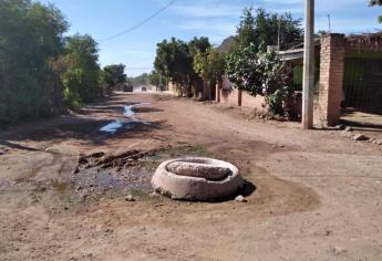 Habitantes de Bacaporobampo se quejaron que tienen años con drenaje colapsado