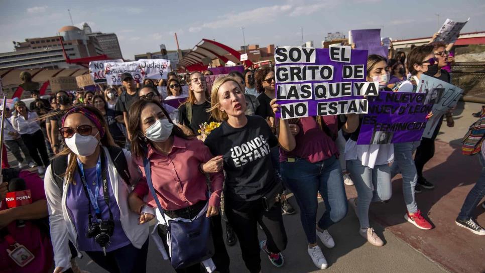 Marchan miles de ciudadanos en Monterrey por muerte de Debanhi