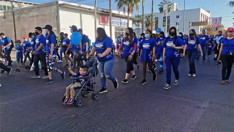 Los Mochis se pinta de azul con caminata «Súmate: Todos conocemos a alguien con autismo, 2022»