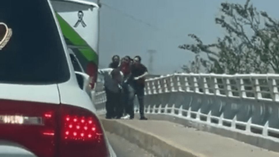 Propinan golpiza a chófer de camión urbano, en Culiacán