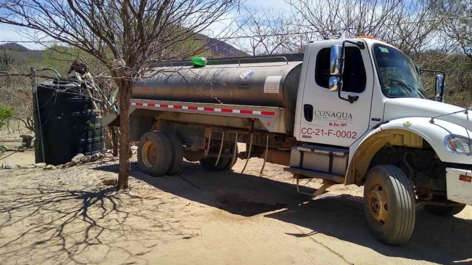 En Sinaloa 100 mil personas dependen de pipas para tener agua En Sinaloa 100 mil personas dependen de pipas para tener agua