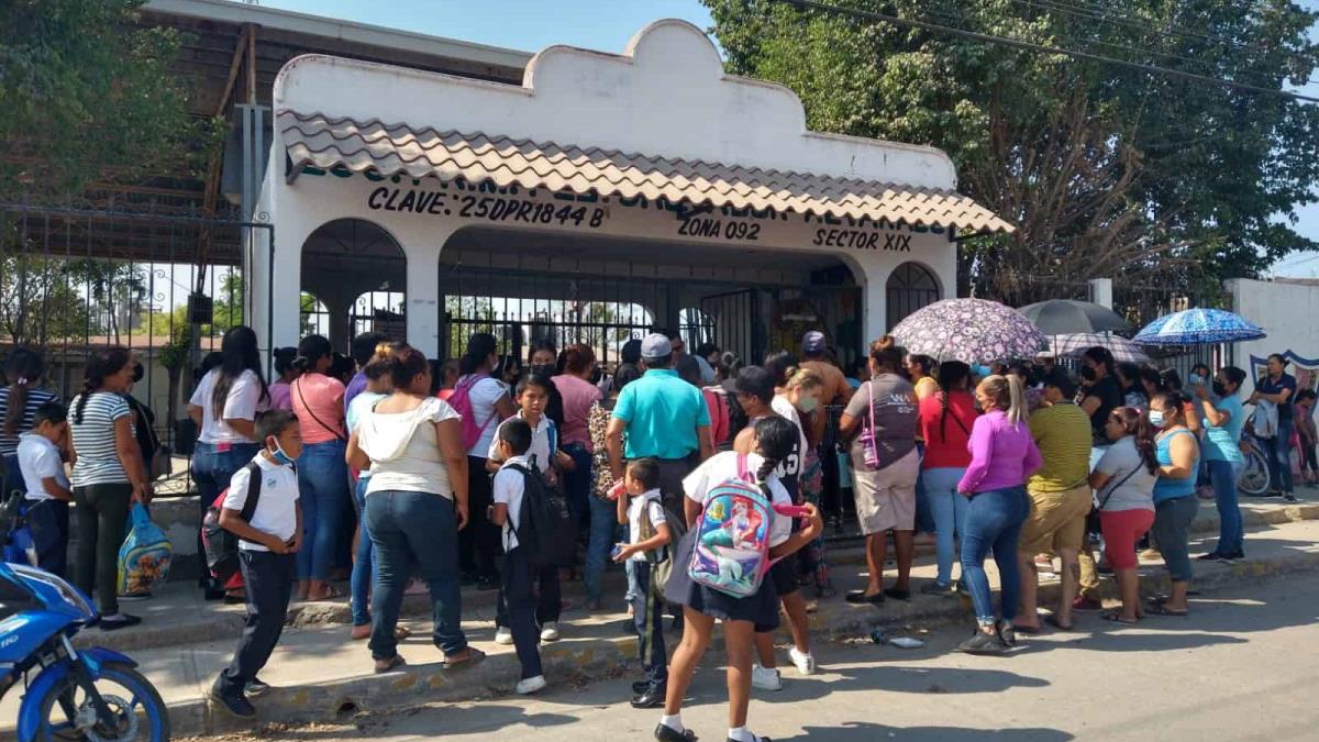 Por Falta De Energía Eléctrica Padres De Familia Toman Escuela En Villa Unión Luz Noticias 7260