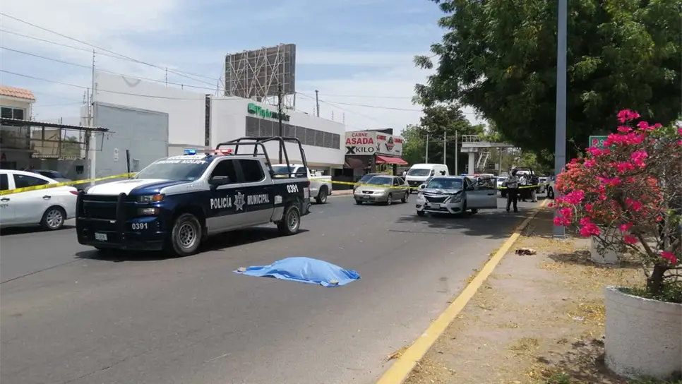 Muere atropellada mujer adulta por la Calzada Aeropuerto en Culiacán