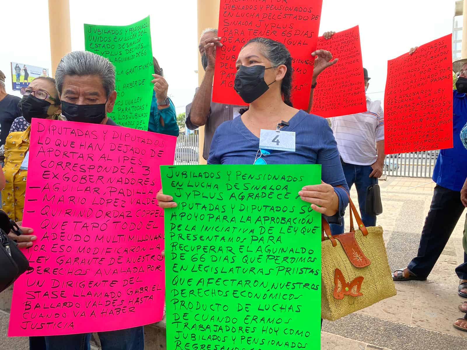 Exigen jubilados del Stase «descongelar» iniciativa de reforma a la Ley de Pensiones