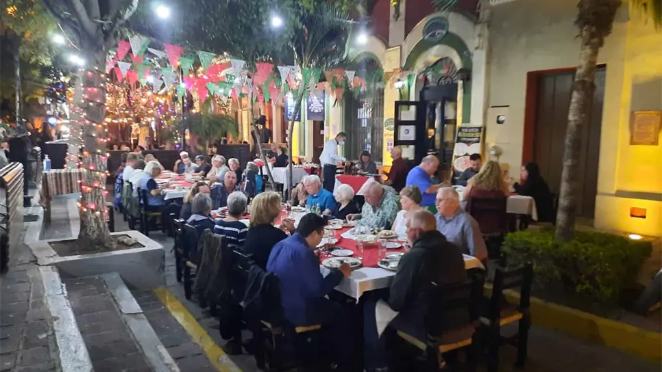 Restaurantes de Mazatlán siguen endeudados tras la pandemia