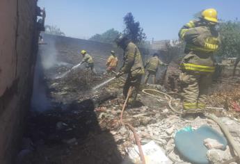 Adictos provocan incendio y movilizan cuerpos de auxilio
