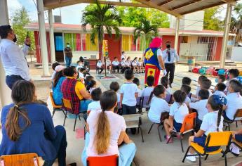 Visita el payaso «Señalín» a niños del kínder Gandhi, en Mazatlán