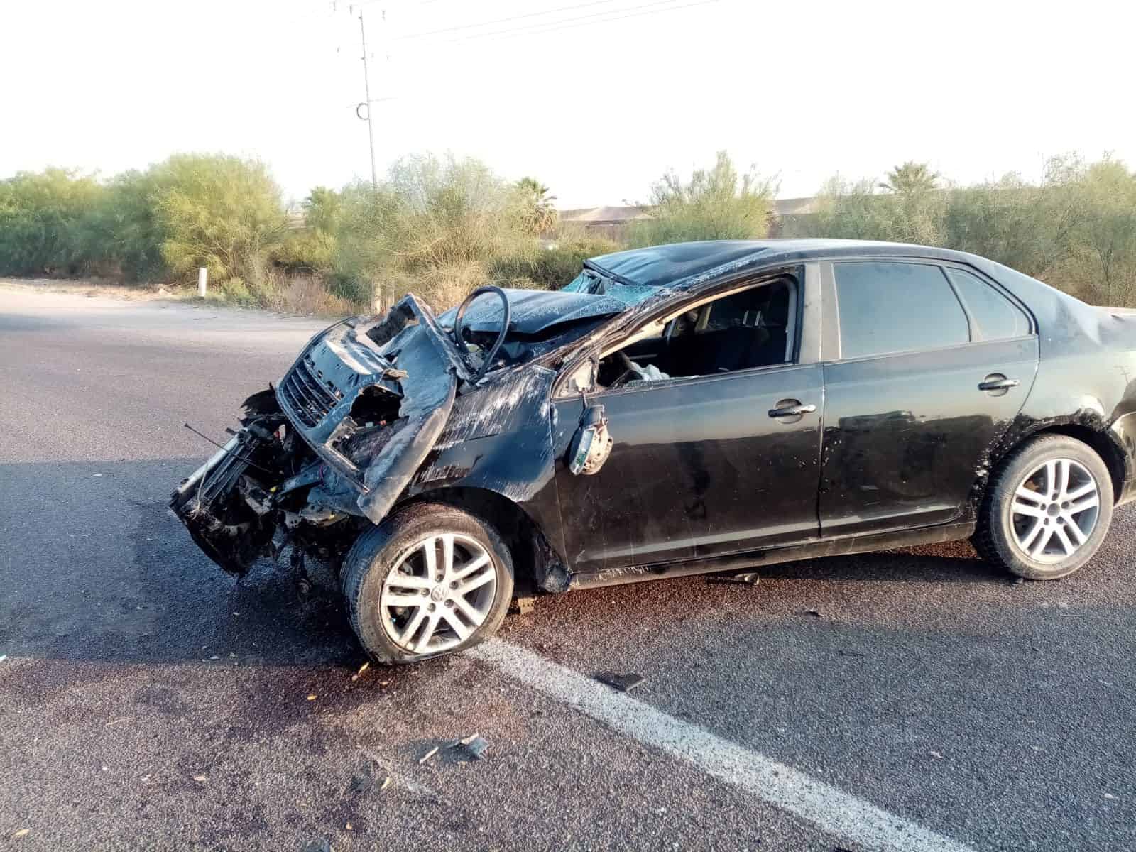 Hombre termina lesionado al chocar contra muro de contención de la México 15