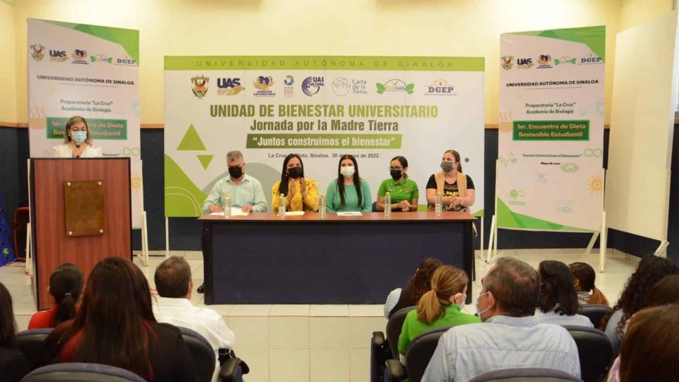 Lleva la UBU el programa de reforestación a la Preparatoria La Cruz