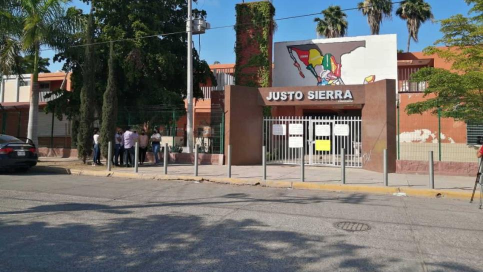 Roban otra escuela en pandemia y el seguro escolar no responde; padres la toman