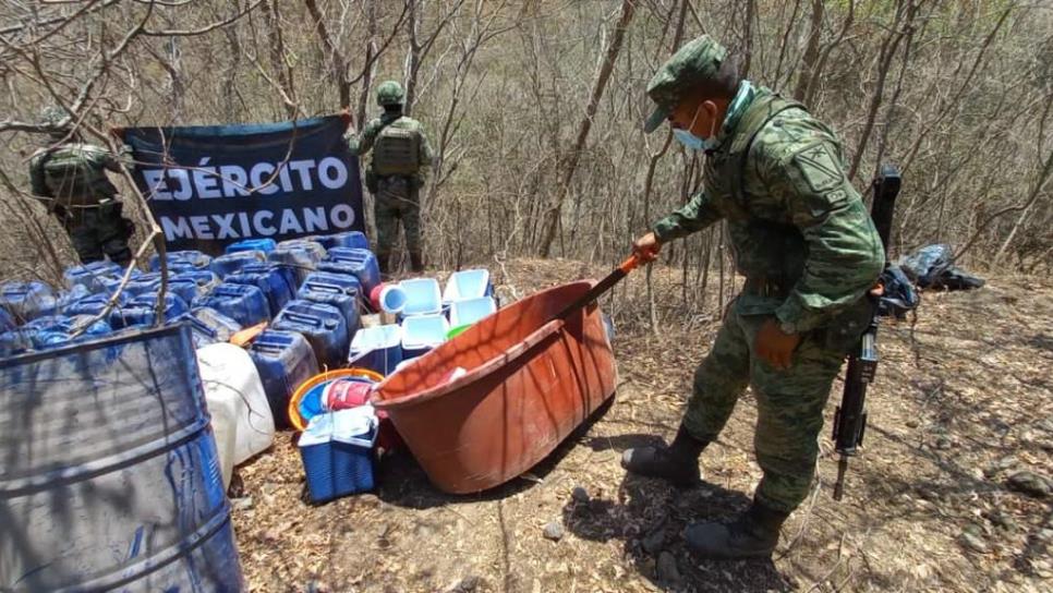 Desmantela Ejército 5 narcolaboratorios en Cosalá y uno más en Elota