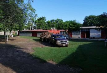 Regresan a 600 alumnos de secundaria de La Constancia porque no hay agua