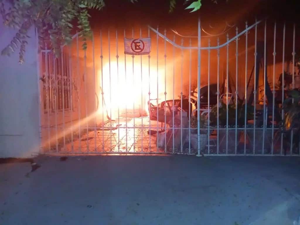 Adulto mayor es rescatado en incendio de una vivienda en Guamúchil