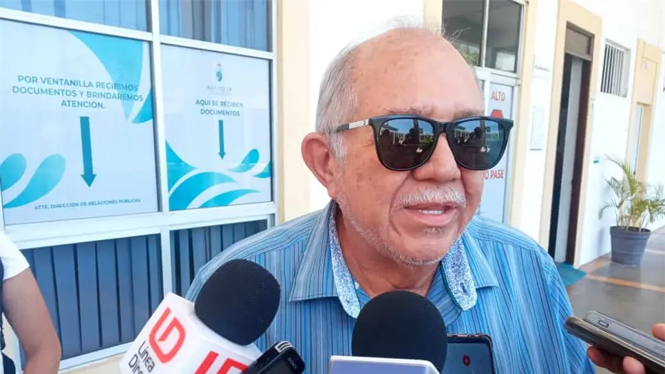 «El Químico» evita hablar de Estrada Ferreiro y felicita al nuevo alcalde de Culiacán