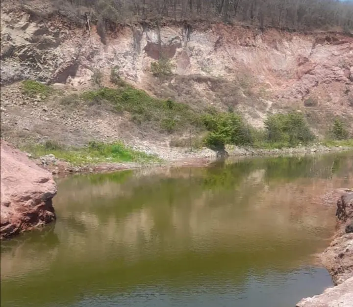 Localizan sin vida a un hombre en una laguna de la colonia Loma Bonita en Mazatlán