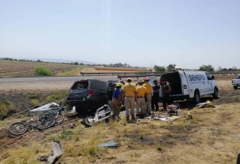 Identifican a fallecidos en accidente sobre el libramiento de la carretera Culiacán-Mazatlán