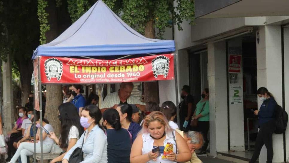 Inconformes comerciantes con regreso de ambulantes a la vía pública