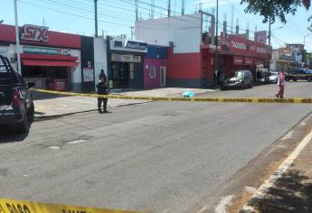 ¡Otro más! Asesinan a otro hombre al exterior de un expendio en Culiacán
