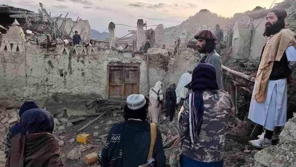 Elevan a 920 los muertos y 600 heridos por el terremoto de 5,9 grados en Afganistán Elevan a 920 los muertos y 600 heridos por el terremoto de 5,9 grados en Afganistán