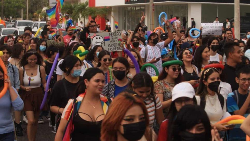 Los Mochis se llena de color con cuarta edición de Marcha por la Diversidad