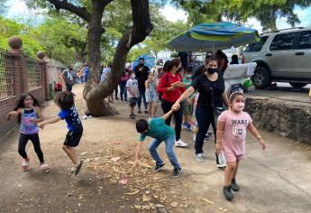 «Ya me aburrí»: niños cansados en vacunación contra Covid-19 en Culiacán