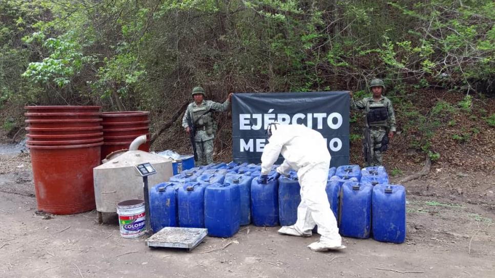Ejército Mexicano asegura un laboratorio clandestino en Sinaloa
