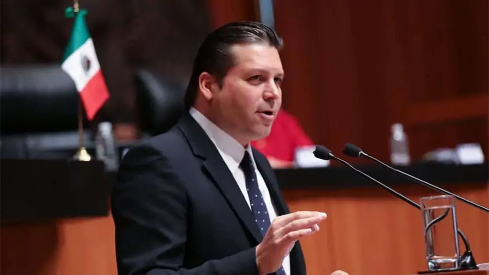 Mario Zamora pide a CFE informe sobre apagones en Sinaloa.