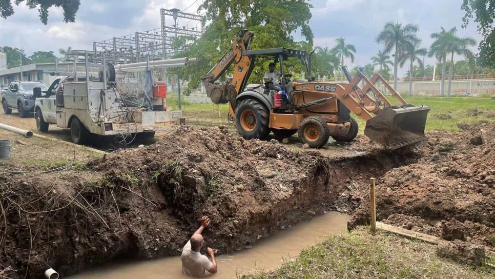 Sin agua 180 colonias de Culiacán; JAPAC repara fuga