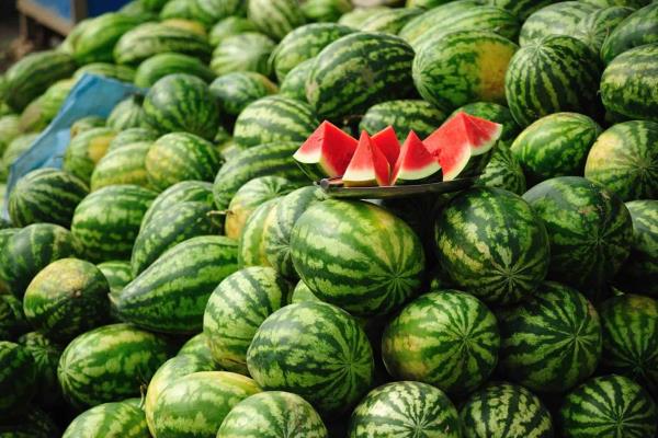 ¿Compras sandías ya partidas? Esto debes saber antes de comerlas