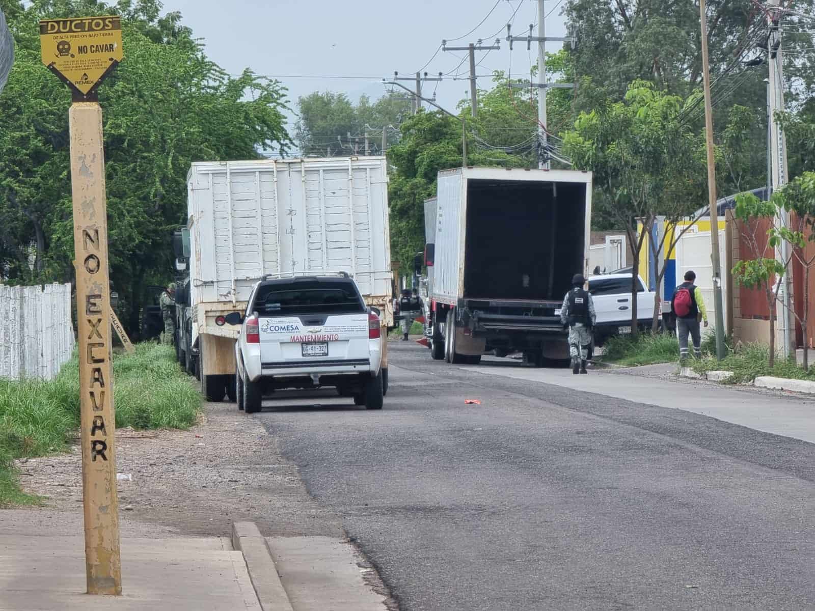 Retiran precursores químicos asegurados en bodega de Culiacán