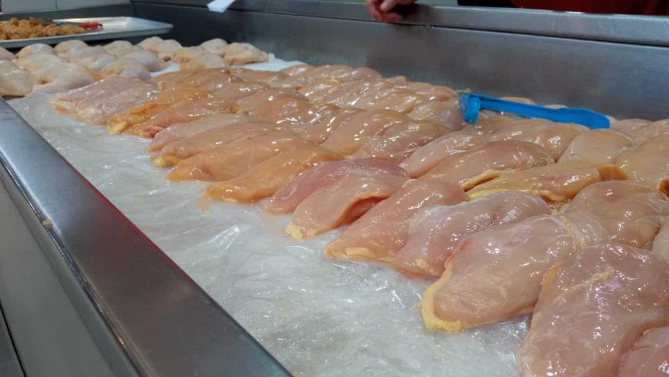 Por escasez, la pechuga de pollo en Mazatlán aumenta 25 pesos el kilo