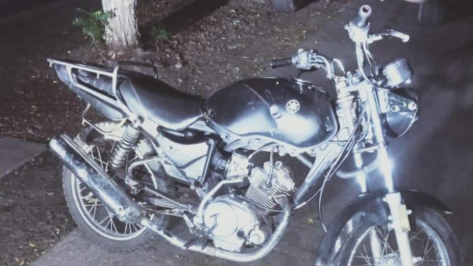 Policías de Culiacán detienen a otro joven con moto robada
