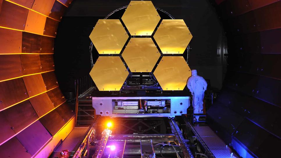 Telescopio James Webb revela el martes su primeras imágenes a todo color