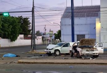 Una persona sin vida y tres heridos deja choque en la colonia Centro de Culiacán