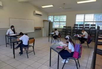 Maestros de inglés no recibirán compensación económica por vacaciones, señala SEPyC