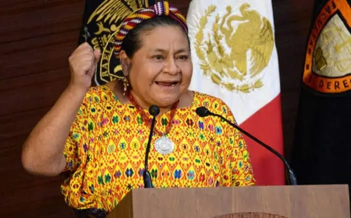 Abordarán vecinos inconformes por cierre de acceso a playa a Rigoberta Menchú