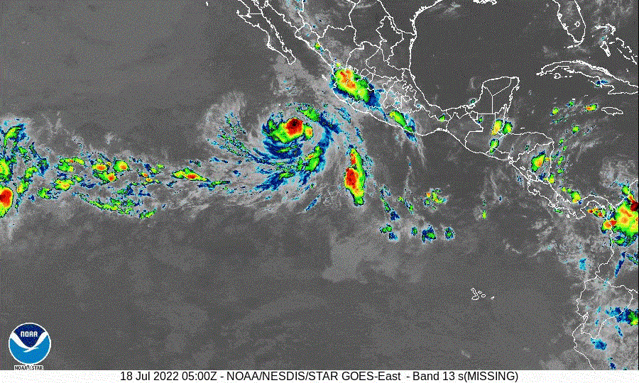 Dos canales de baja presión provocan lluvias en Sinaloa