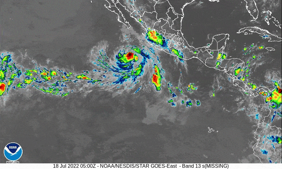 Dos canales de baja presión provocan lluvias en Sinaloa